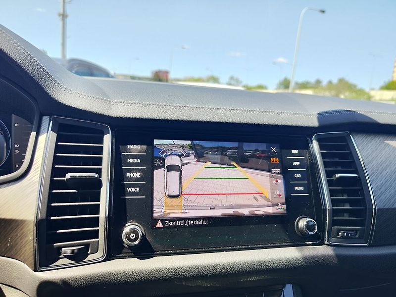 Škoda Kodiaq 2.0 TDI/147kW Style 4x4 DSG - fotka 24 z 35