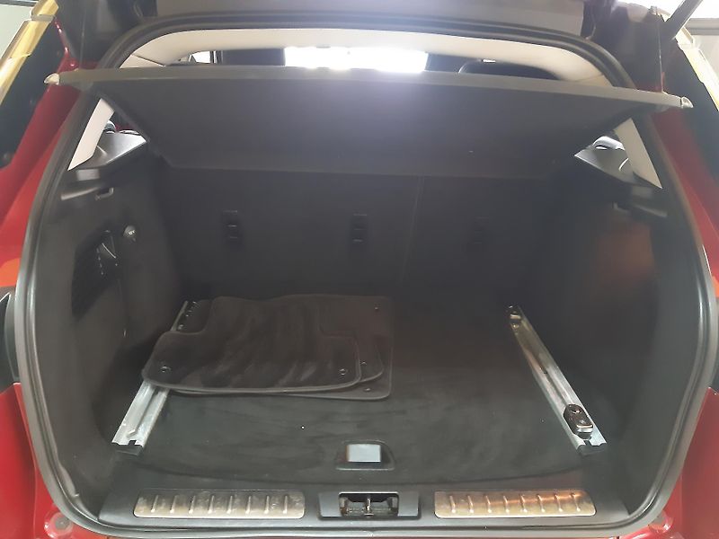 Land Rover Range Rover Evoque 2.2 TD4 NAVI 1.majitel - fotka 23 z 29