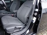 Volkswagen Golf (2021) 1.0eTSI 81kW DSG -VÝBAVA-LED - náhled 25