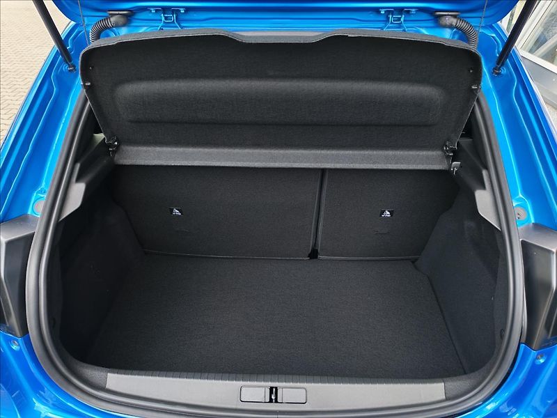 Peugeot 208 (2026) 1.2 ALLURE Hybrid 145 e-DCS6 - fotka 9 z 15