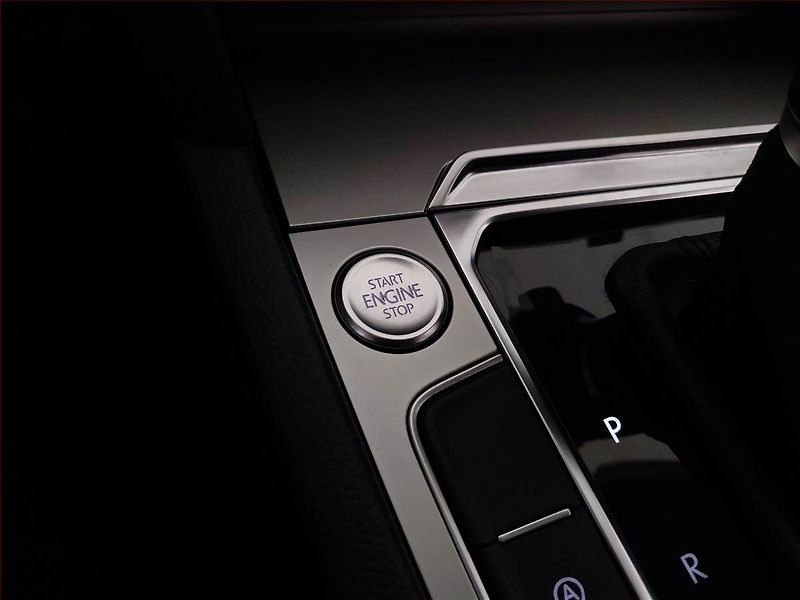 Volkswagen Passat (2015) 2.0 TDI, Automat, Serv.kniha - fotka 18 z 19