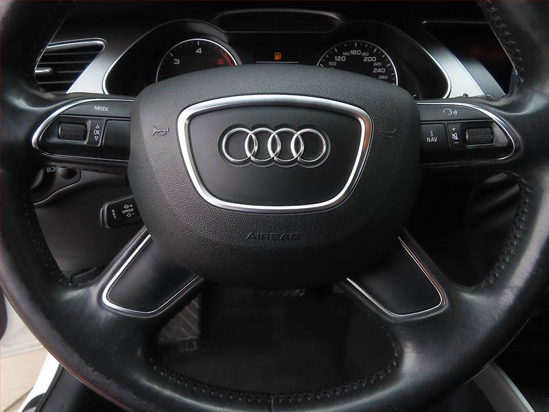 Audi A4 (2013) 2.0 TDI, Automat, Xenony - fotka 18 z 19