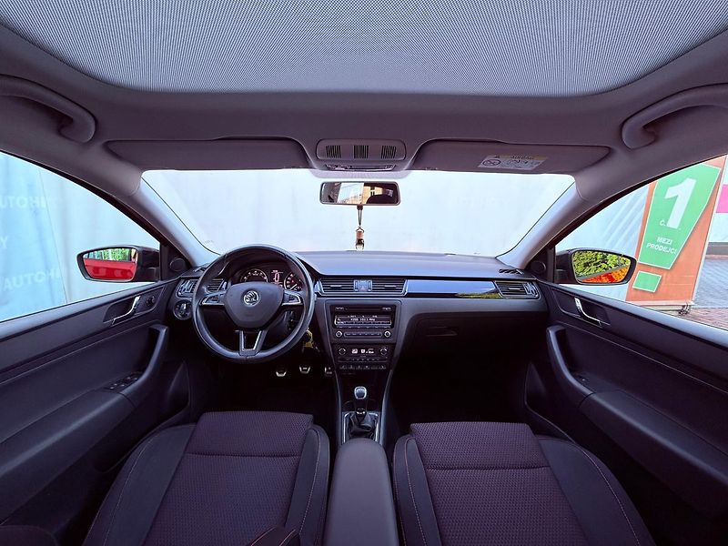 Škoda Rapid 1.2 TSi Style Plus, Serviska - fotka 15 z 25