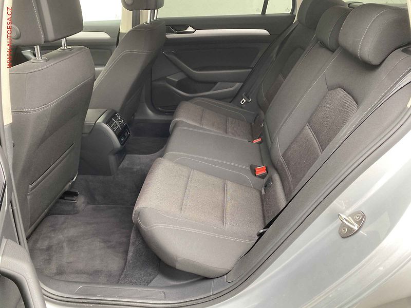 Volkswagen Passat (2017) 1.4 TSi, Comfortline, Webasto - fotka 10 z 17
