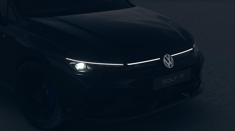Volkswagen Golf Variant (2027) 2,0 TSI 245 kW 4M  R - fotka 4 z 9