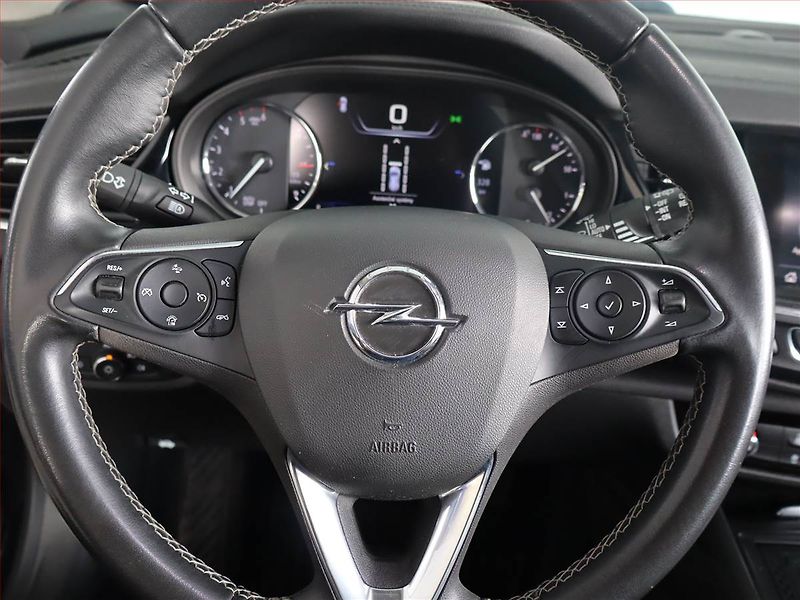 Opel Insignia (2019) 2.0 CDTI, Automat, Serv.kniha - fotka 16 z 24