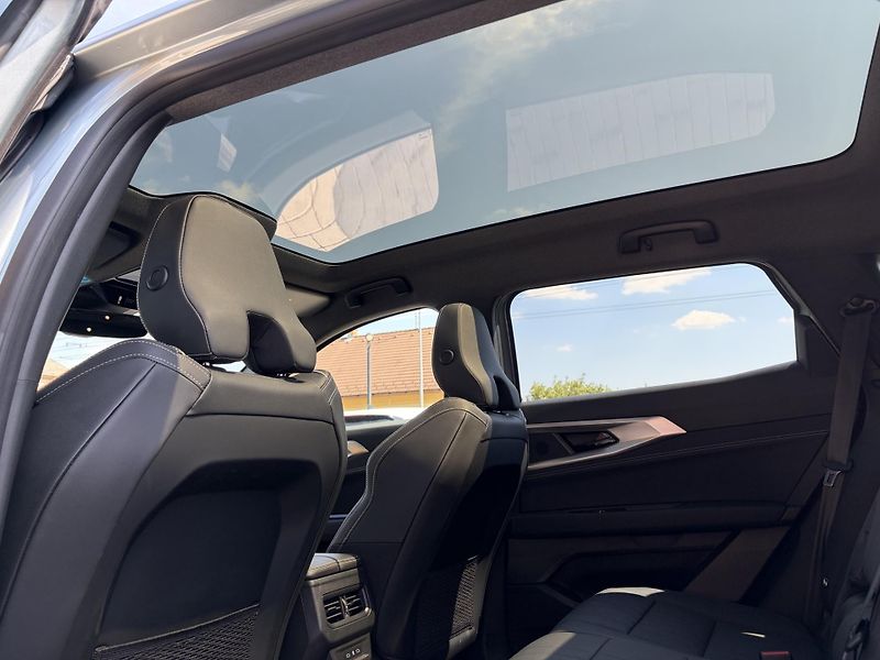 Renault Espace Iconic full hybrid 200 - fotka 7 z 8