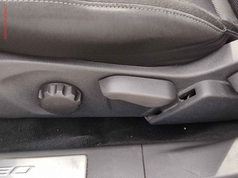 Ford Mondeo (2016) 2.0TDCi 4x4, 2.maj,ČR, AT - fotka 14 z 18