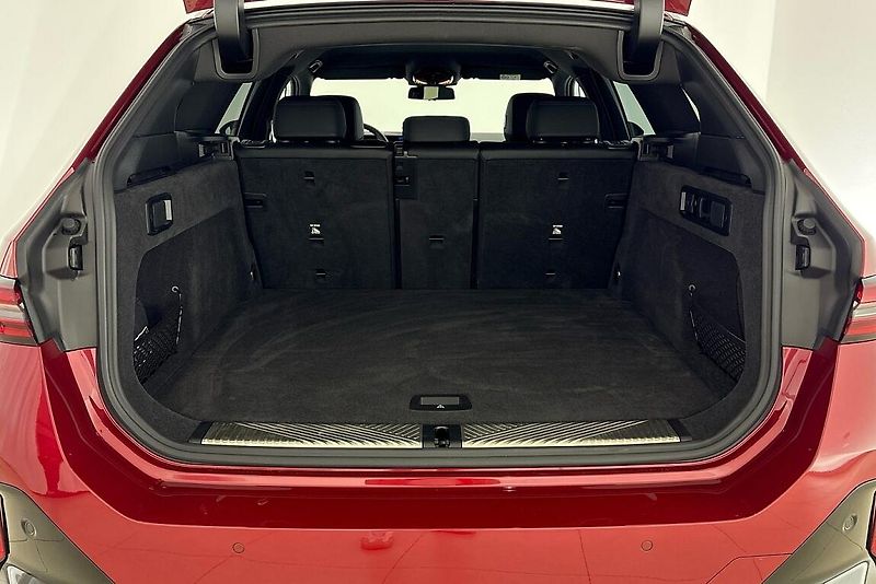 BMW Řada 5 řady 5 | 520d xDrive - fotka 9 z 24