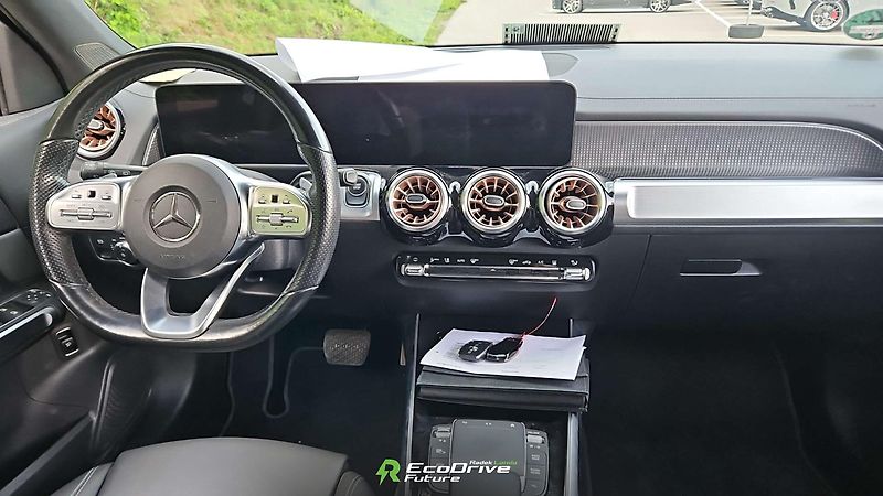 Mercedes-Benz EQB (2023) Electric Art – 70,5 kWh - fotka 7 z 10