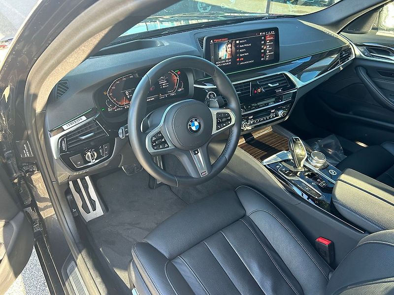 BMW Řada 5 530d xDrive El. tažné TOP stav - fotka 16 z 22