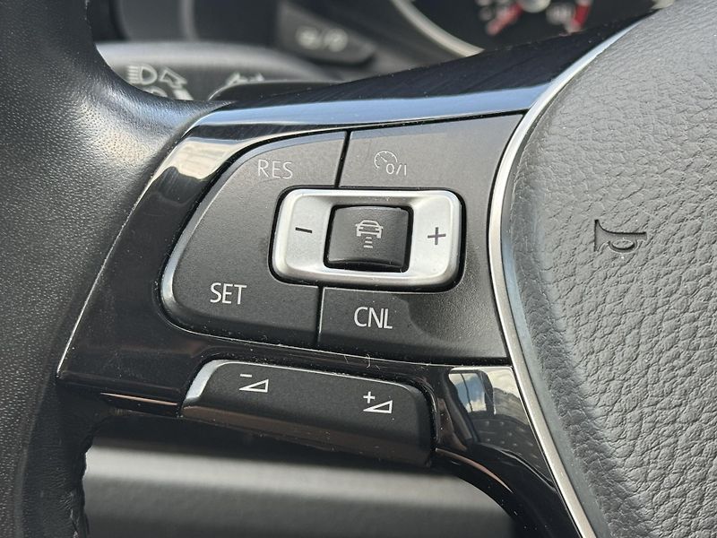 Volkswagen Multivan (2016) 2.0TDi DSG 4M Highline, DPH - fotka 32 z 54