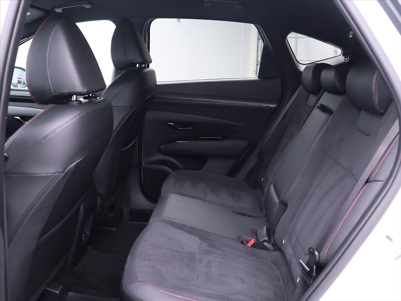 Hyundai Tucson 1,6 T-GDI 110kW CZ N-Line DPH - fotka 16 z 36