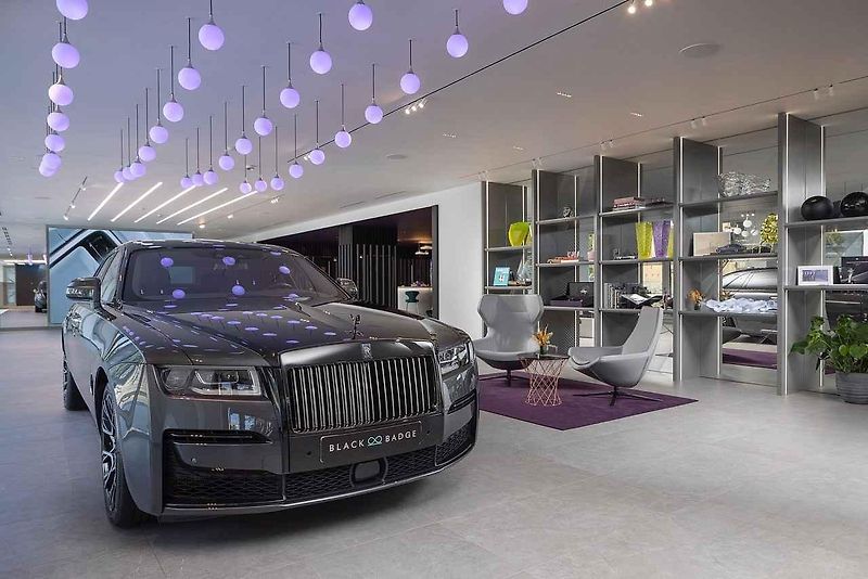 Nový showroom Rolls-Royce je v pražských Strašnicích