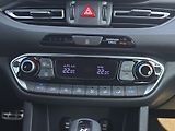Hyundai i30 (2021) N-Line 1.5 T-GDi A/T 117kW, Se - náhled 21