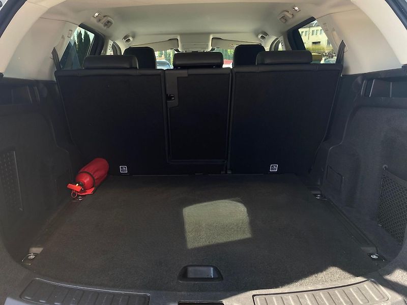 Land Rover Discovery Sport (2020) 2.0 D180 4X4 AUT - fotka 10 z 35