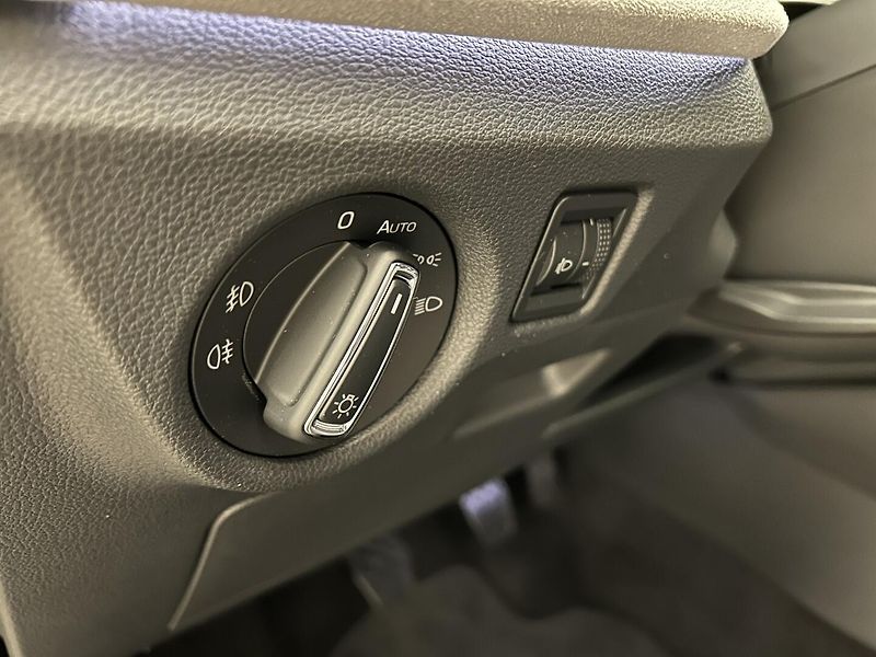 Škoda Scala 1.0 TSI Selection - fotka 8 z 25