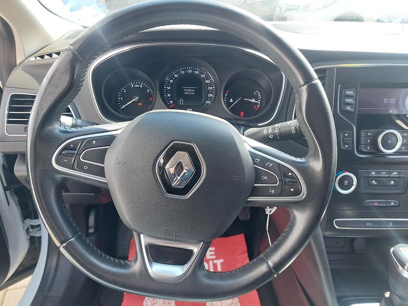 Renault Mégane (2019) IV.Limited 1.3TCe - fotka 10 z 38