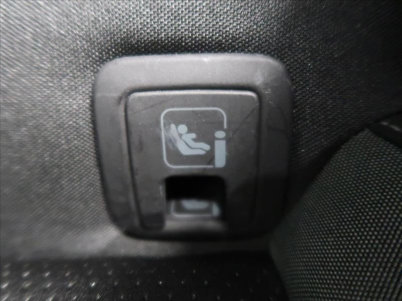 Škoda Karoq 2,0 TDI DSG Tour 1.majitel - fotka 33 z 42
