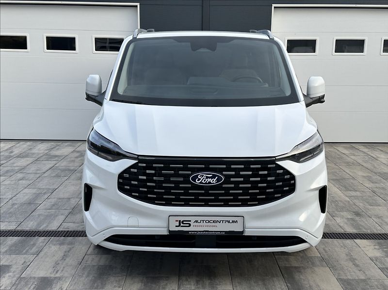 Ford Tourneo Custom 2,0 170PS  L2 Titanium X A/T 4 - fotka 3 z 58