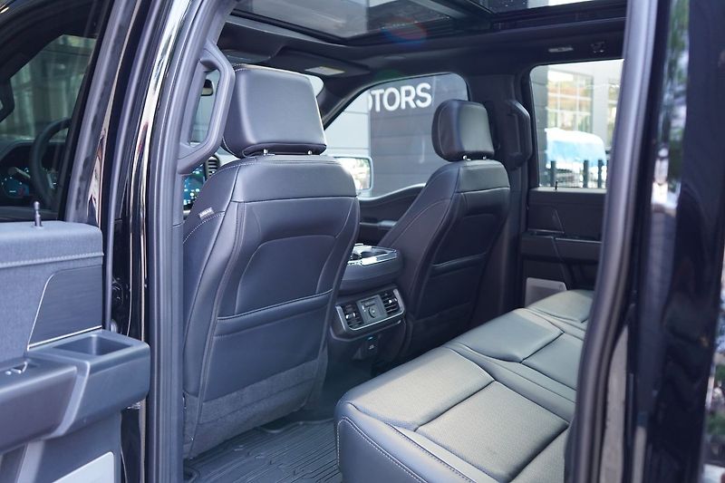Ford F-150 (2026) Lariat 5,0 298 kW - fotka 22 z 56
