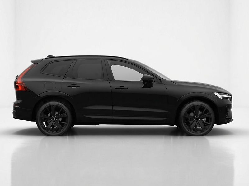 Volvo XC60 (2026) B5 PLUS BLACK + 4SERVIS/ZÁRUKA - fotka 8 z 21