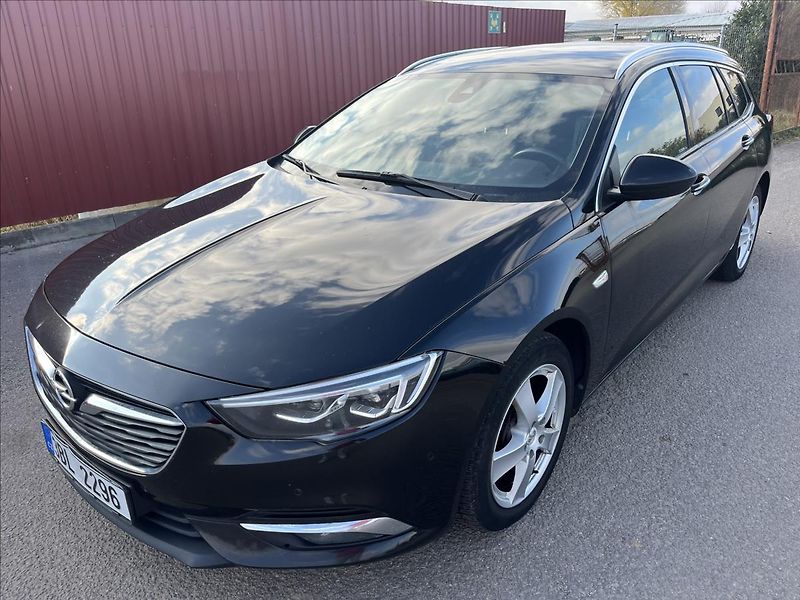 Opel Insignia 1,6 CDTi 100kW SPORTS TOURER - fotka 1 z 43