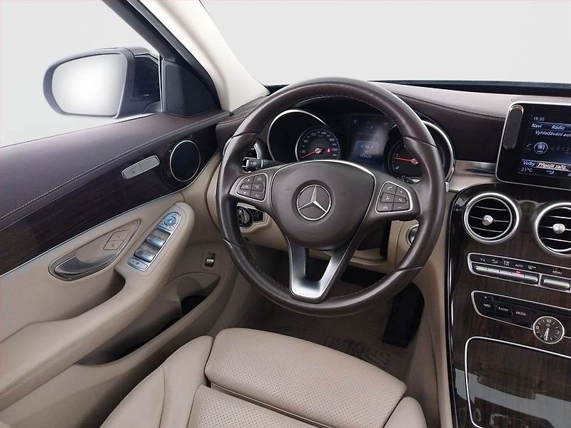Mercedes-Benz Třídy C (2018) C 250 d 4MATIC, 4X4, Automat - fotka 7 z 22