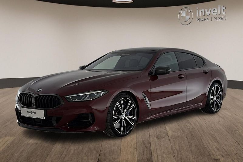 BMW Řada 8 M850i xDrive - fotka 1 z 28