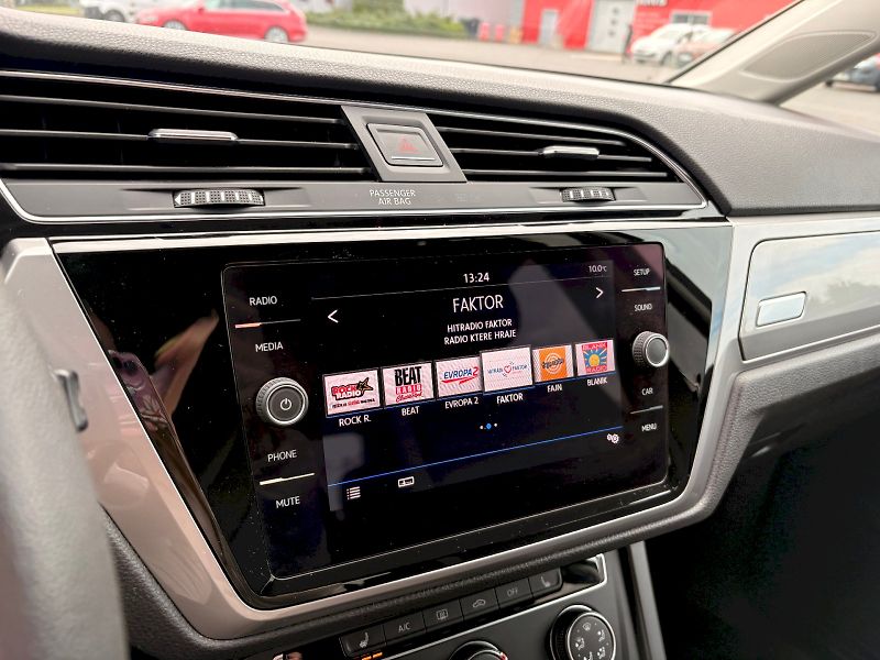 Volkswagen Touran (2018) 1.6 TDI 85kW - fotka 12 z 24