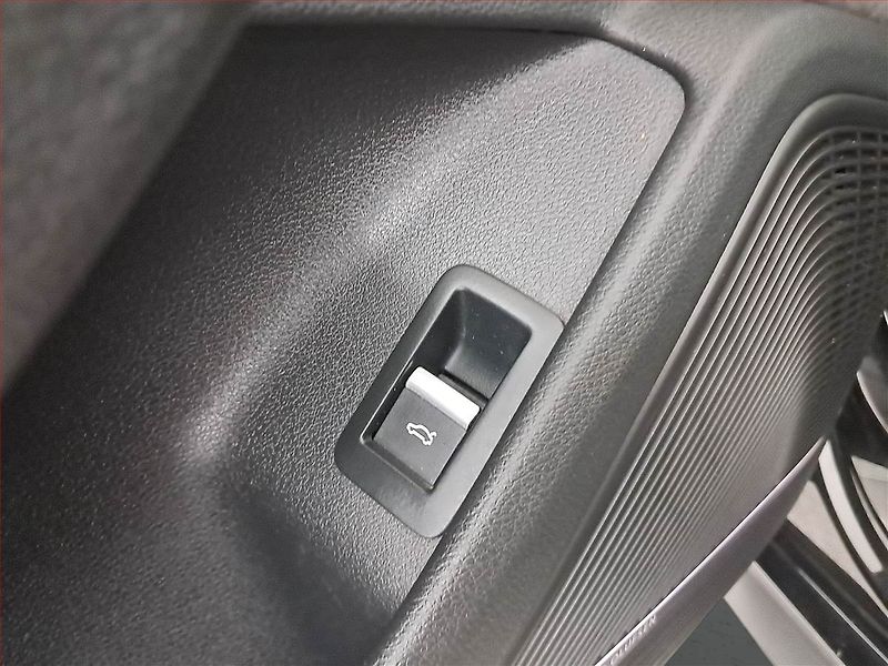 Audi A5 (2018) S-Line 3.0 TDI - fotka 22 z 23