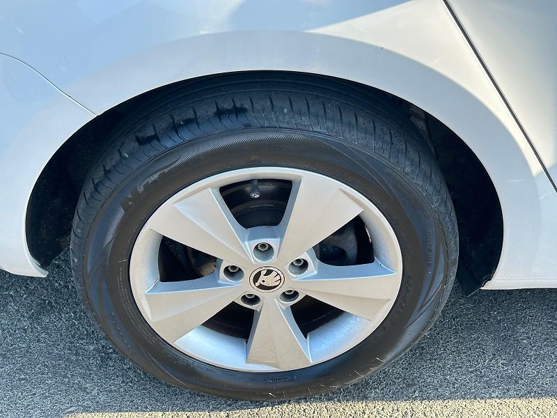Škoda Octavia (2014) KOMBI 4x4 *1.6TDI/77kW *2.Maj - fotka 37 z 38