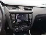 Škoda Octavia (2016) RS 2.0 TSI, Kůže, Bi-Xenony - náhled 17
