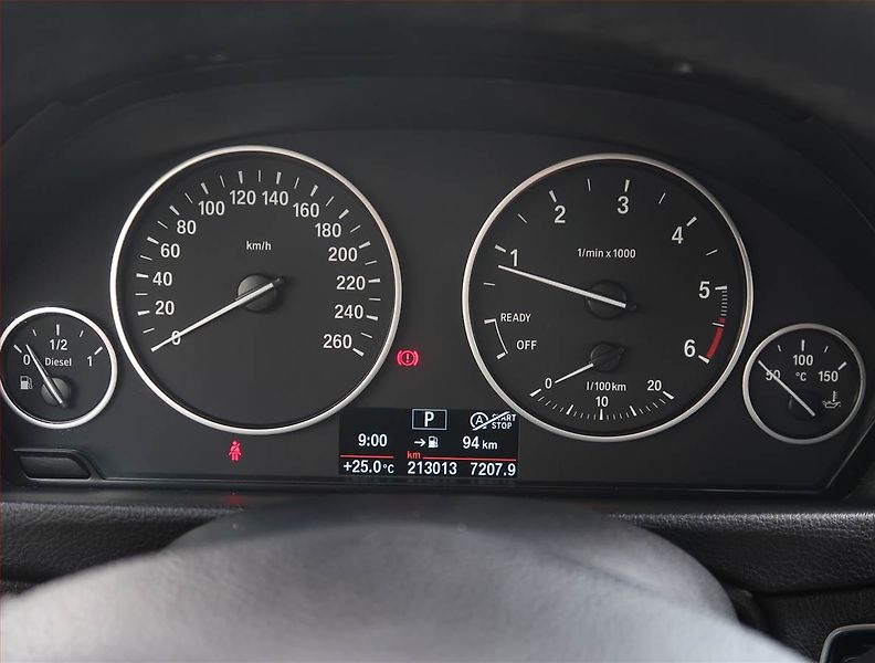 BMW Řada 3 (2018) 318 d, Automat, Serv.kniha - fotka 11 z 23