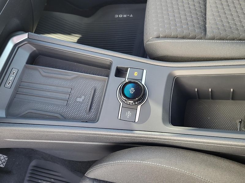 Volkswagen T-Roc (2026) Life 1,5 eTSI 85kW 7DSG - fotka 18 z 23