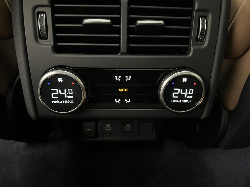 Land Rover Discovery (2026) D350 DYNAMIC HSE AWD Aut - fotka 28 z 53
