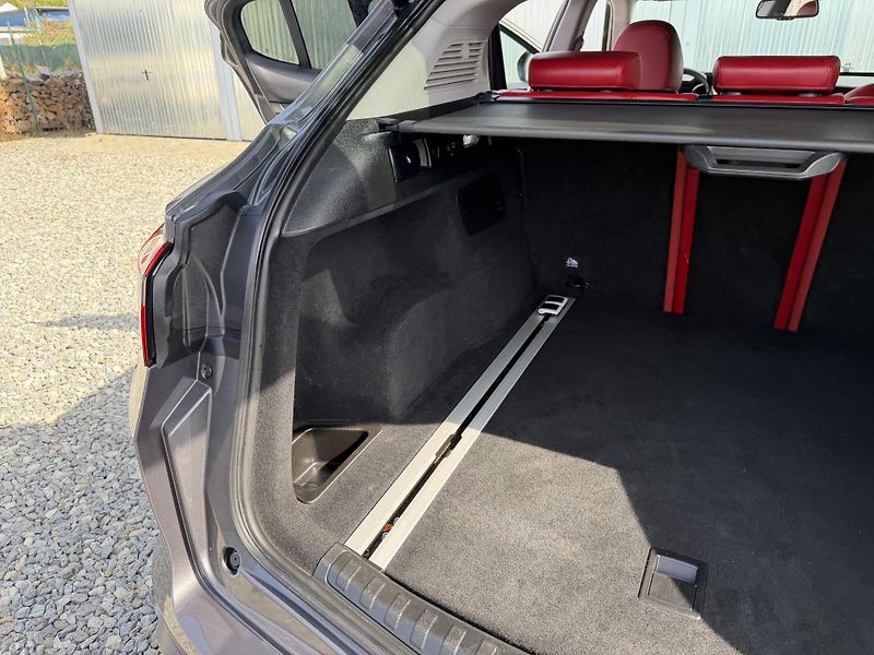 Alfa Romeo Stelvio 2.2JTDM Q4 4x4 210PS VELOCE 1A - fotka 111 z 167