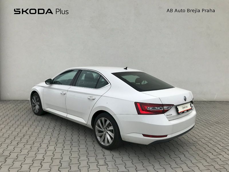 Škoda Superb (2018) GRT AMB TD 110/2.0 A7F - fotka 7 z 26