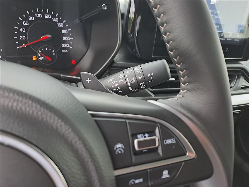 Suzuki Swift (2026) 1,2 ELEGANCE HYBRID CVT MY26 - fotka 15 z 22