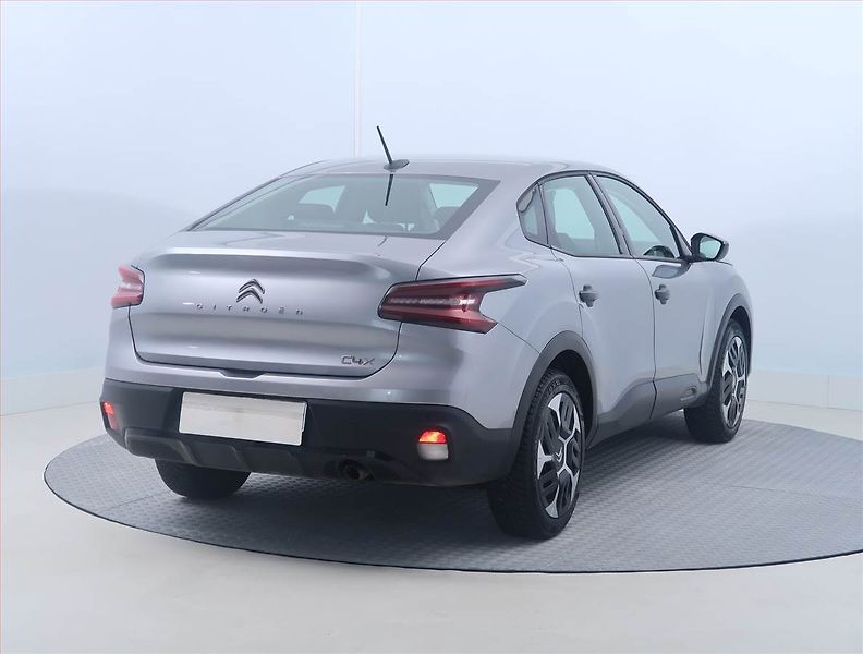 Citroën C4 X (2024) 1.2 PureTech, ČR,1.maj - fotka 5 z 14