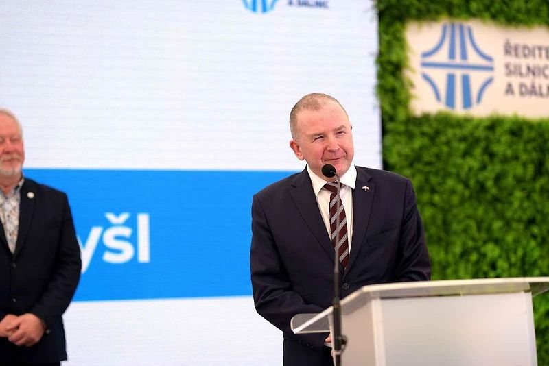 Kontrolní den na stavbě dálnice D35 u Vysokého Mýta.