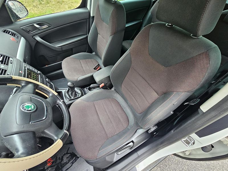Škoda Yeti (2012) 2.0TDI, TAŽNÉ - fotka 9 z 17
