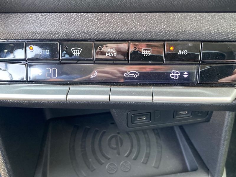Opel Frontera (2025) GS ELECTRIC (113k) AT (44kWh) - fotka 20 z 28