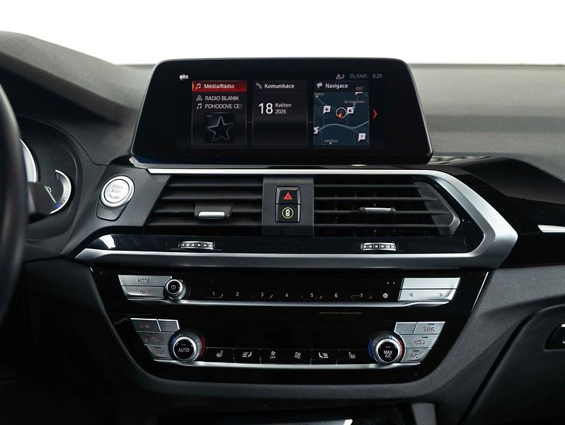 BMW X3 xDrive20d - fotka 14 z 21