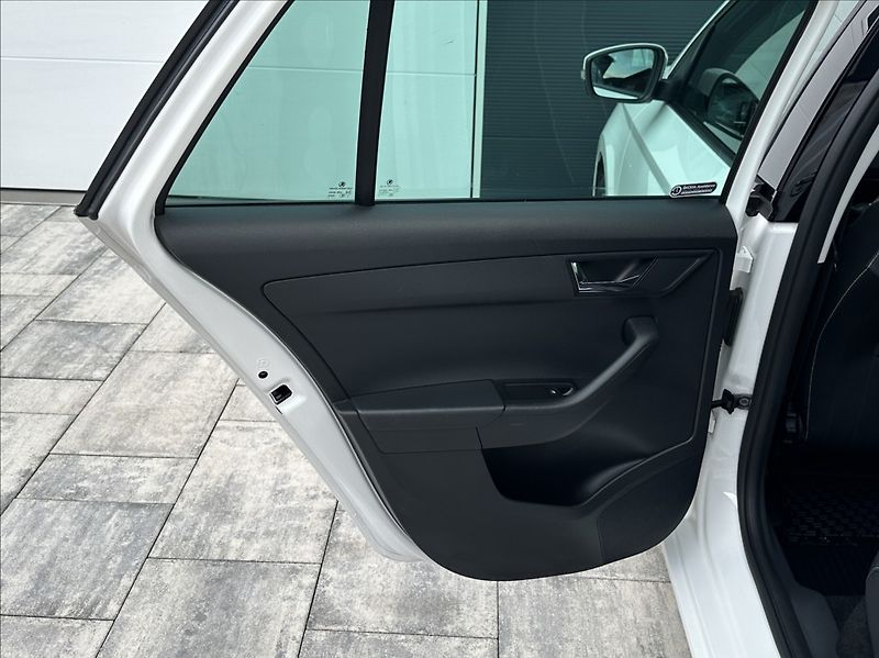 Škoda Fabia 1,0 TSI 95PS  Ambition Top - fotka 15 z 54