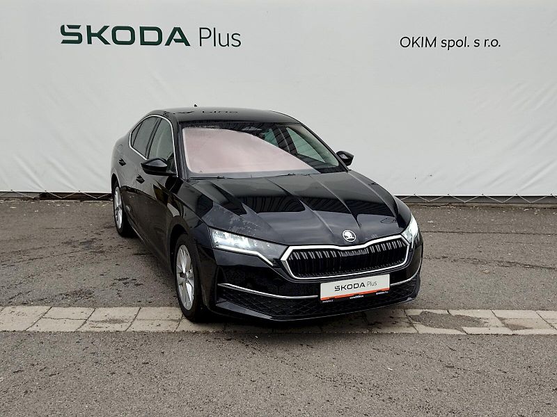 Škoda Octavia (2025) Top Selection  1,5 Tsi 110 Kw - fotka 33 z 38