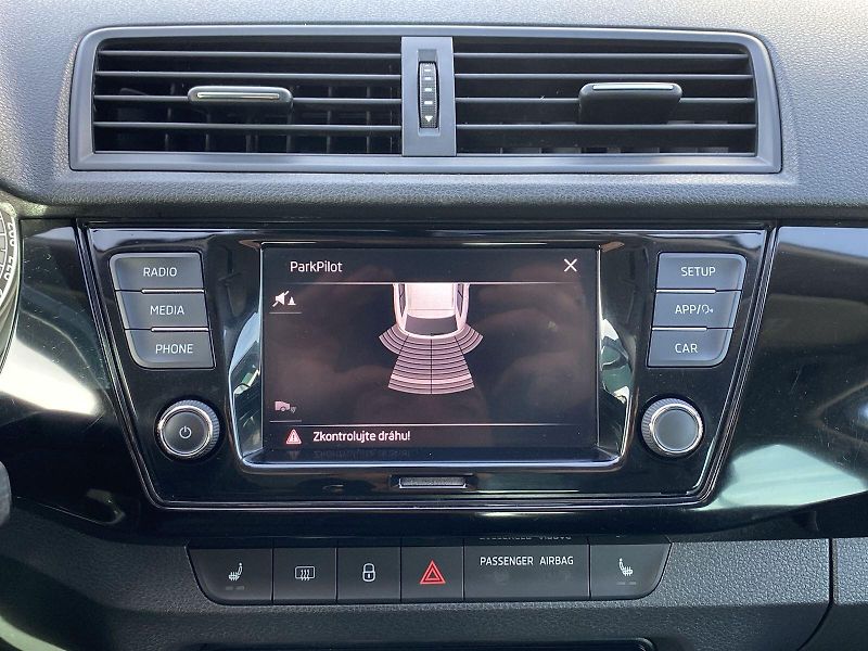Škoda Fabia (2018) Combi 1.0 TSI Style Plus - fotka 10 z 33
