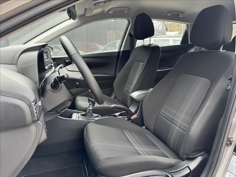 Hyundai i20 1,0 T-GDI Comfort Club ZÁRUKA - fotka 11 z 24
