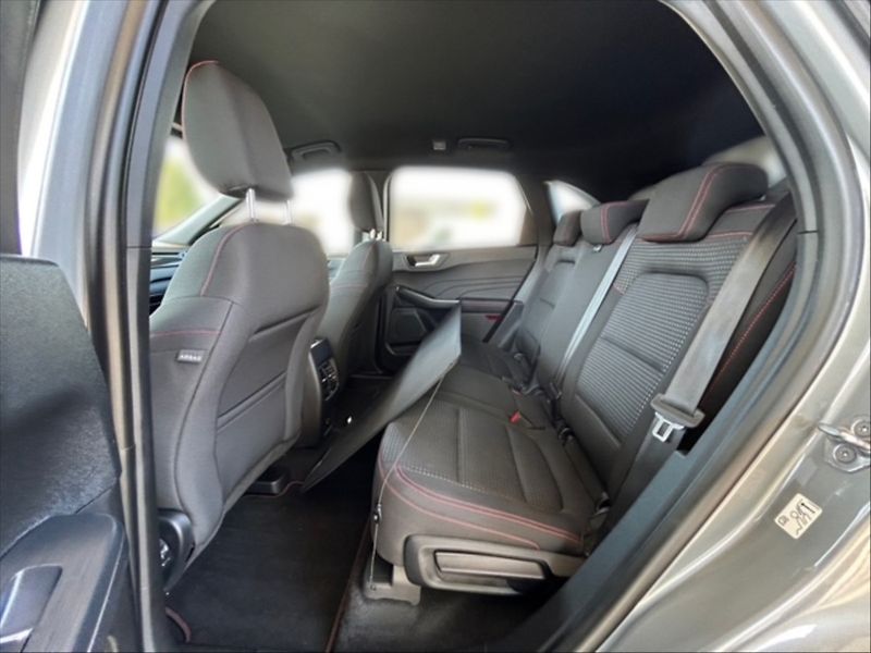 Ford Kuga 2,5 DT HEV St-Line AT - fotka 8 z 11
