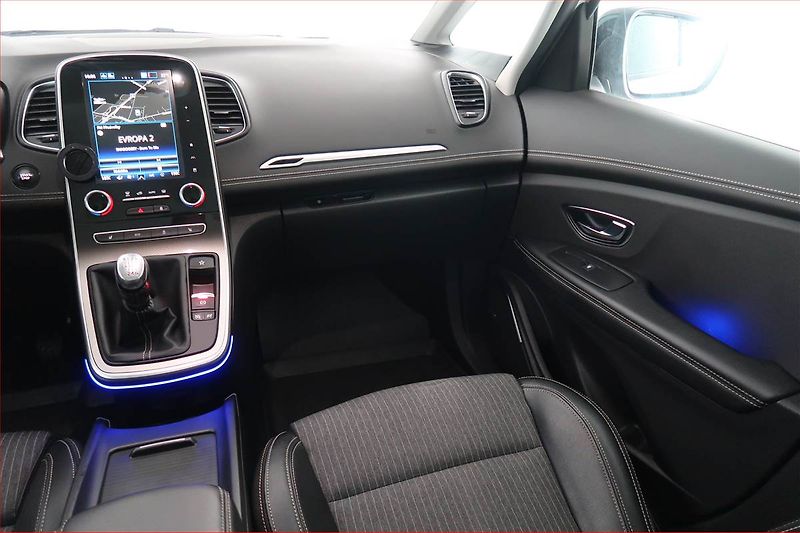 Renault Grand Scénic (2021) 1.3 TCe, 7 míst, ČR,1.maj - fotka 8 z 21